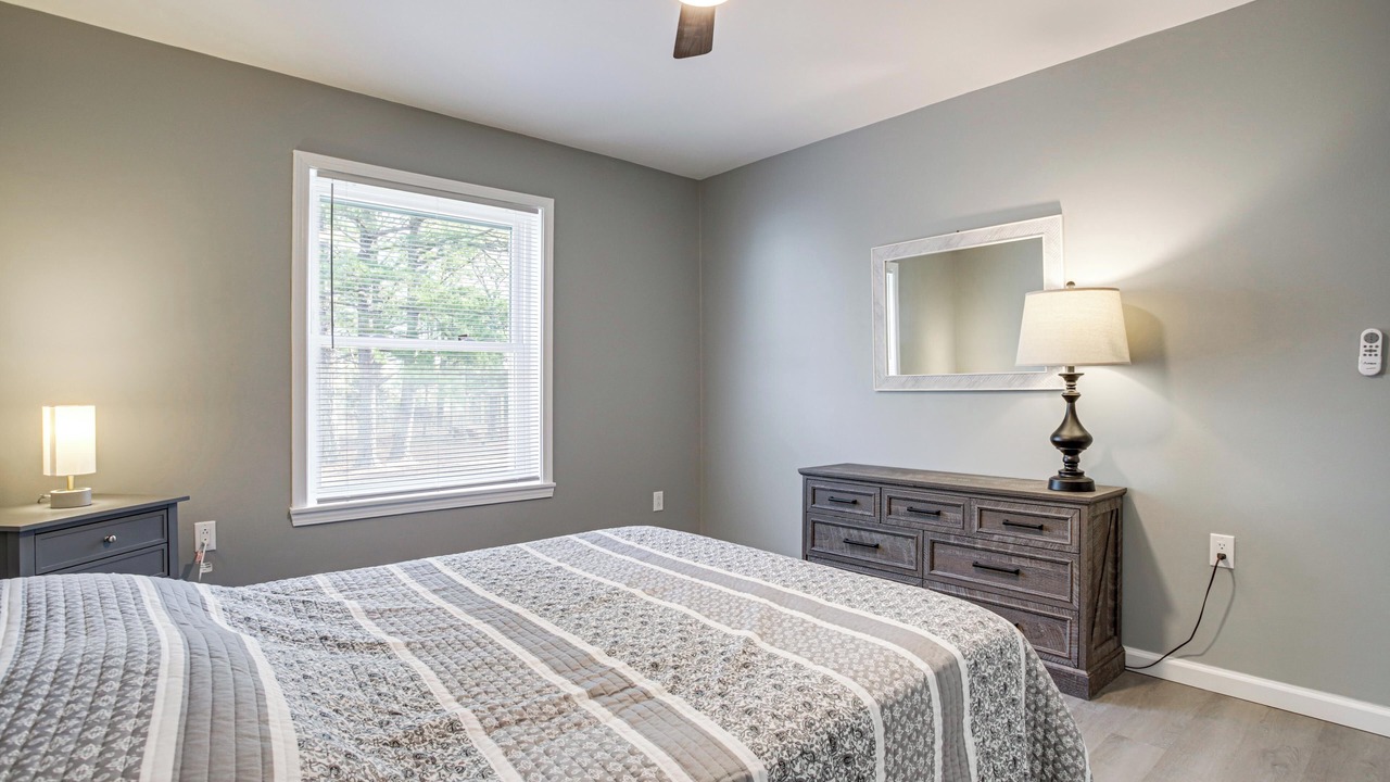 Photo of Bedroom in Fishing Creek