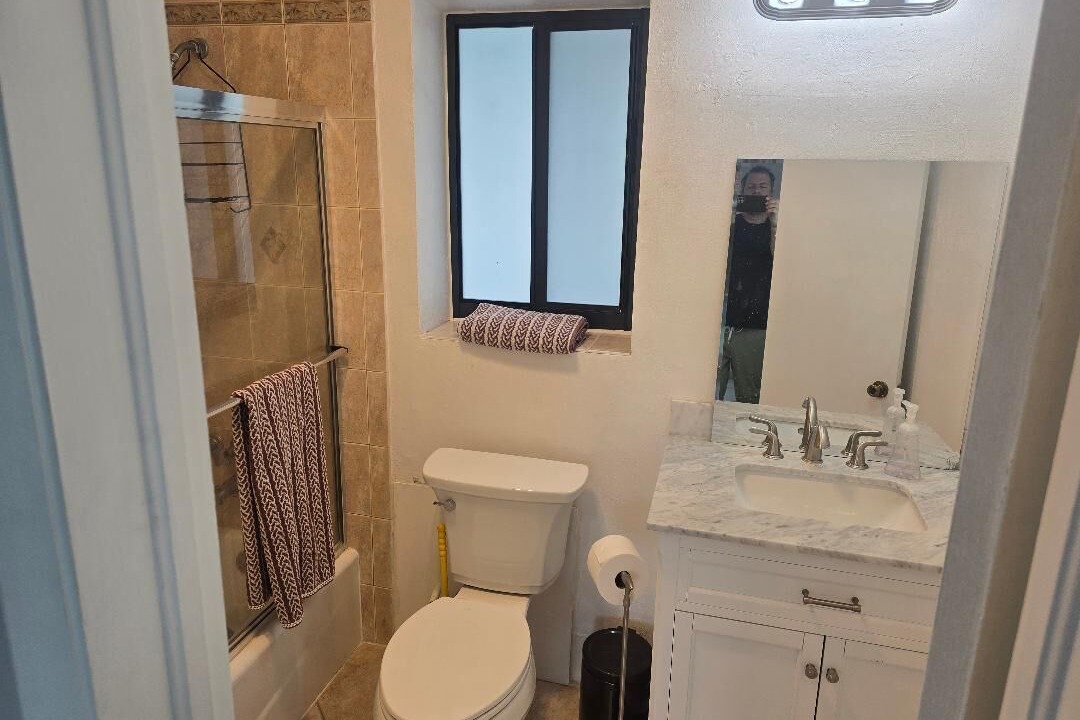 Photo of Bathroom in Harbor Village