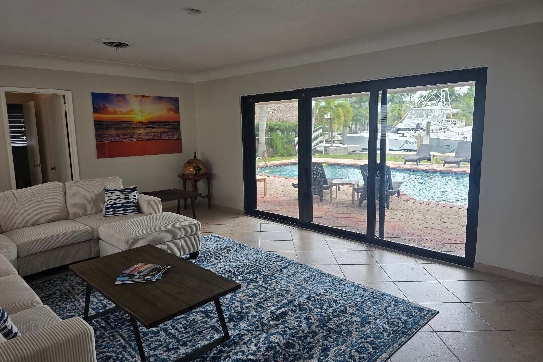 Photo of Livingroom in Harbor Village