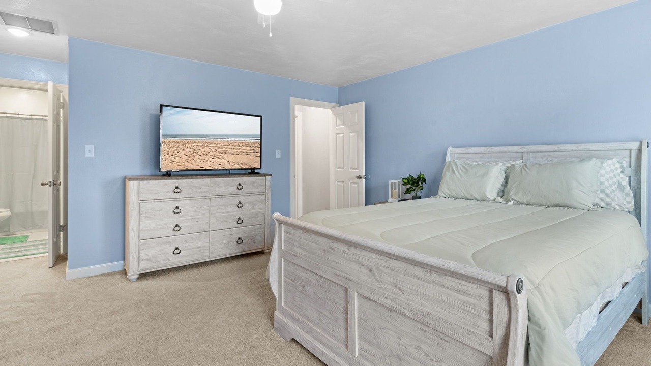 Photo of Bedroom in Chic's Beach