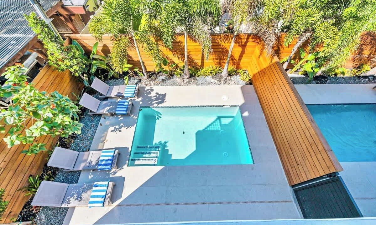 Photo of Outdoor in Beverly Heights