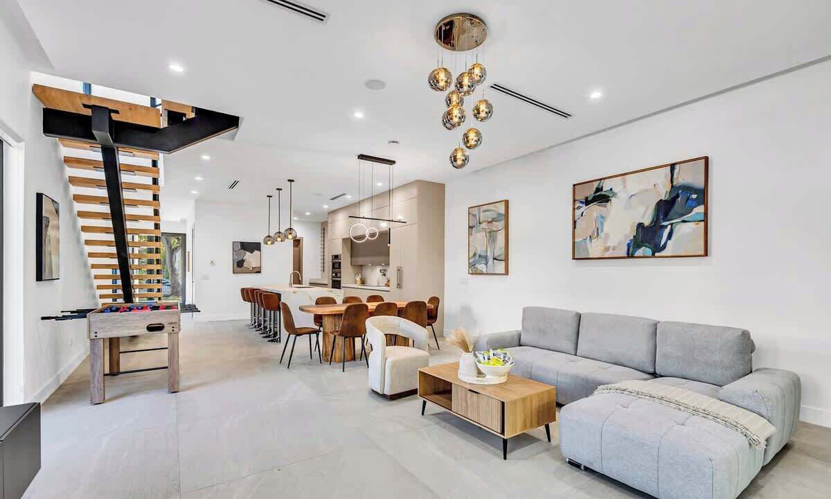 Photo of Livingroom in Beverly Heights