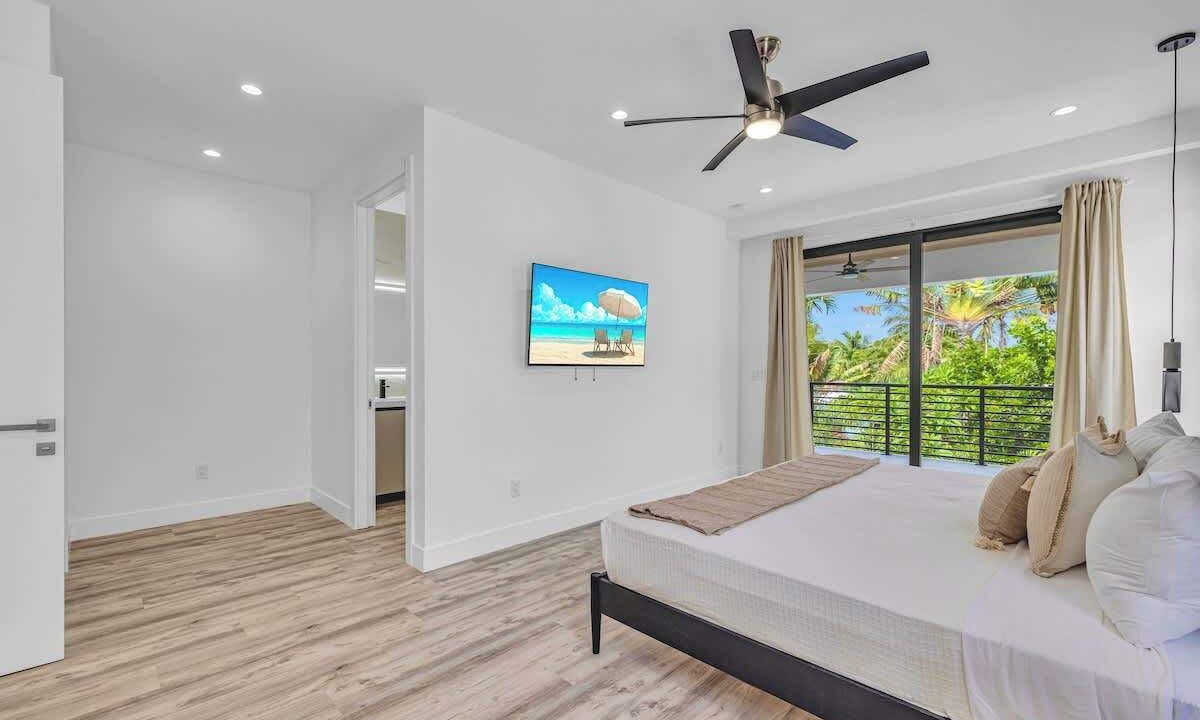Photo of Bedroom in Lake Ridge