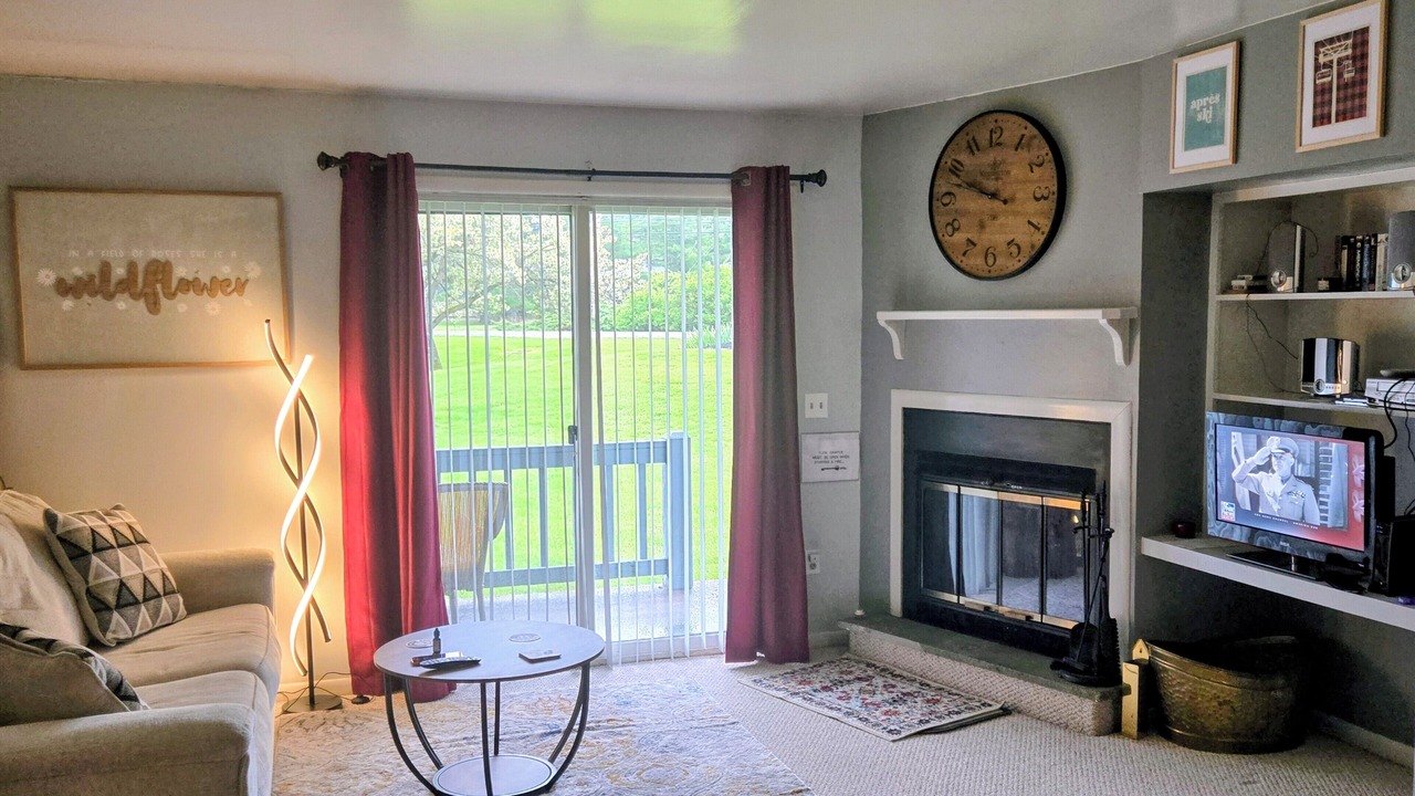 Photo of Livingroom in Ellicottville