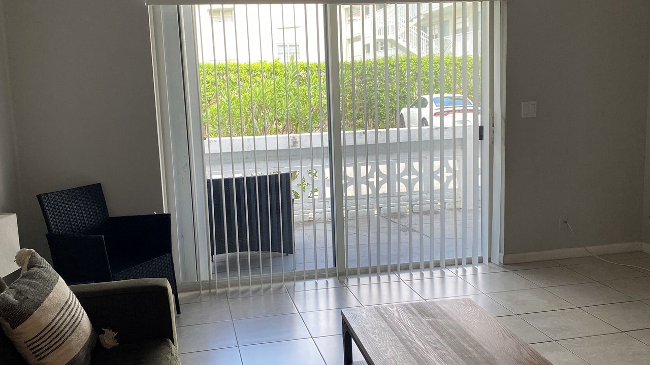 Photo of Livingroom in Ocean Ridge