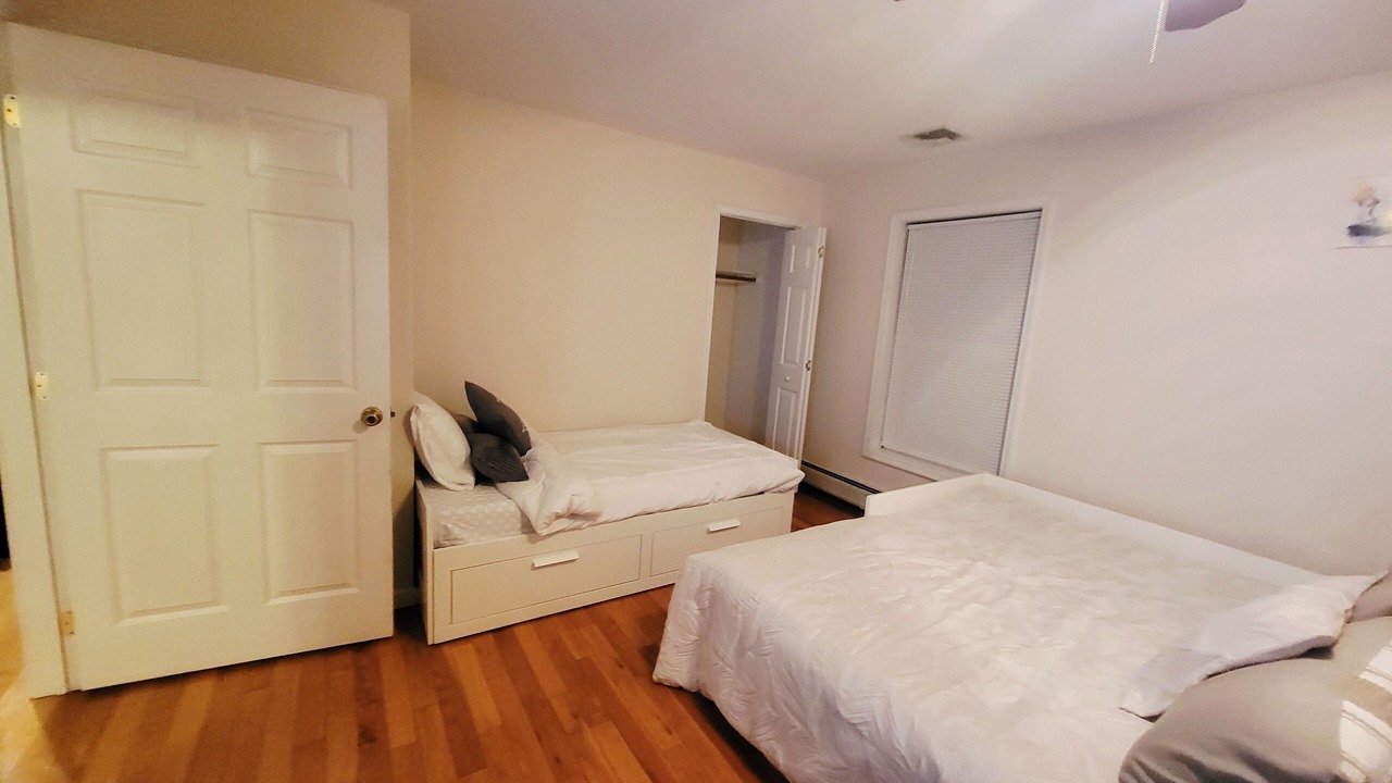 Photo of Bedroom in Nelsonville