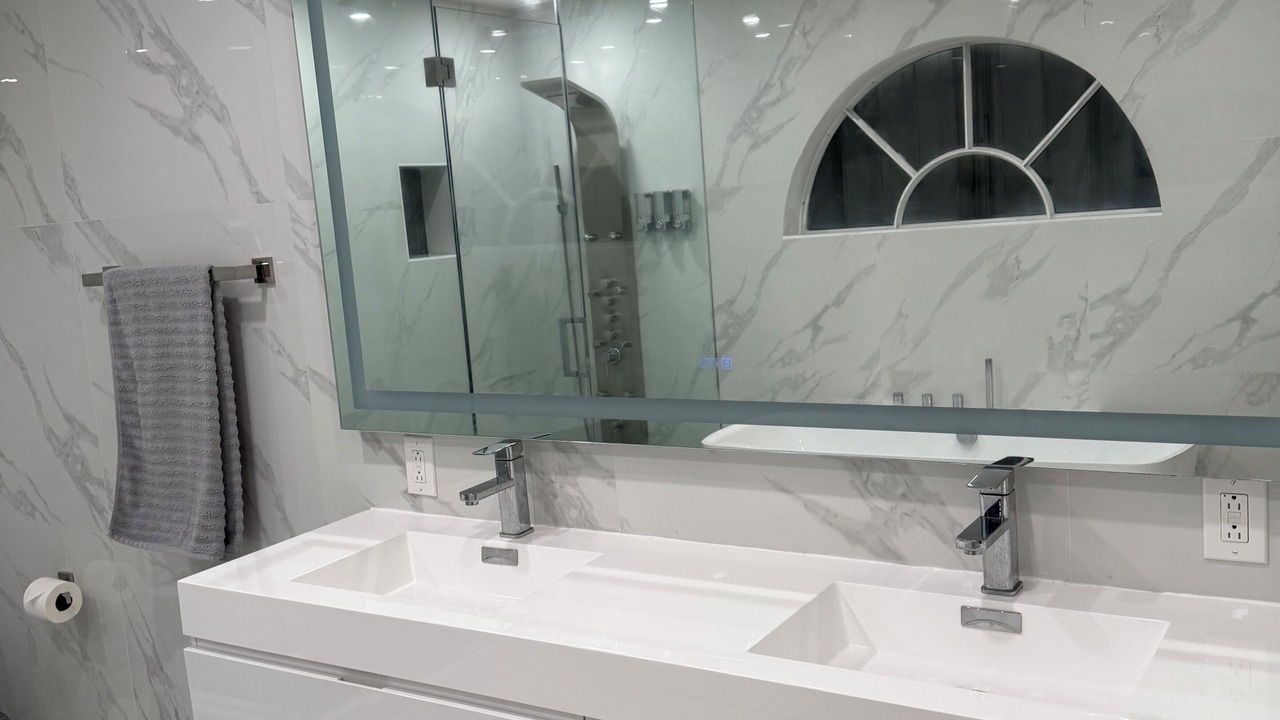 Photo of Bathroom in Miami Gardens