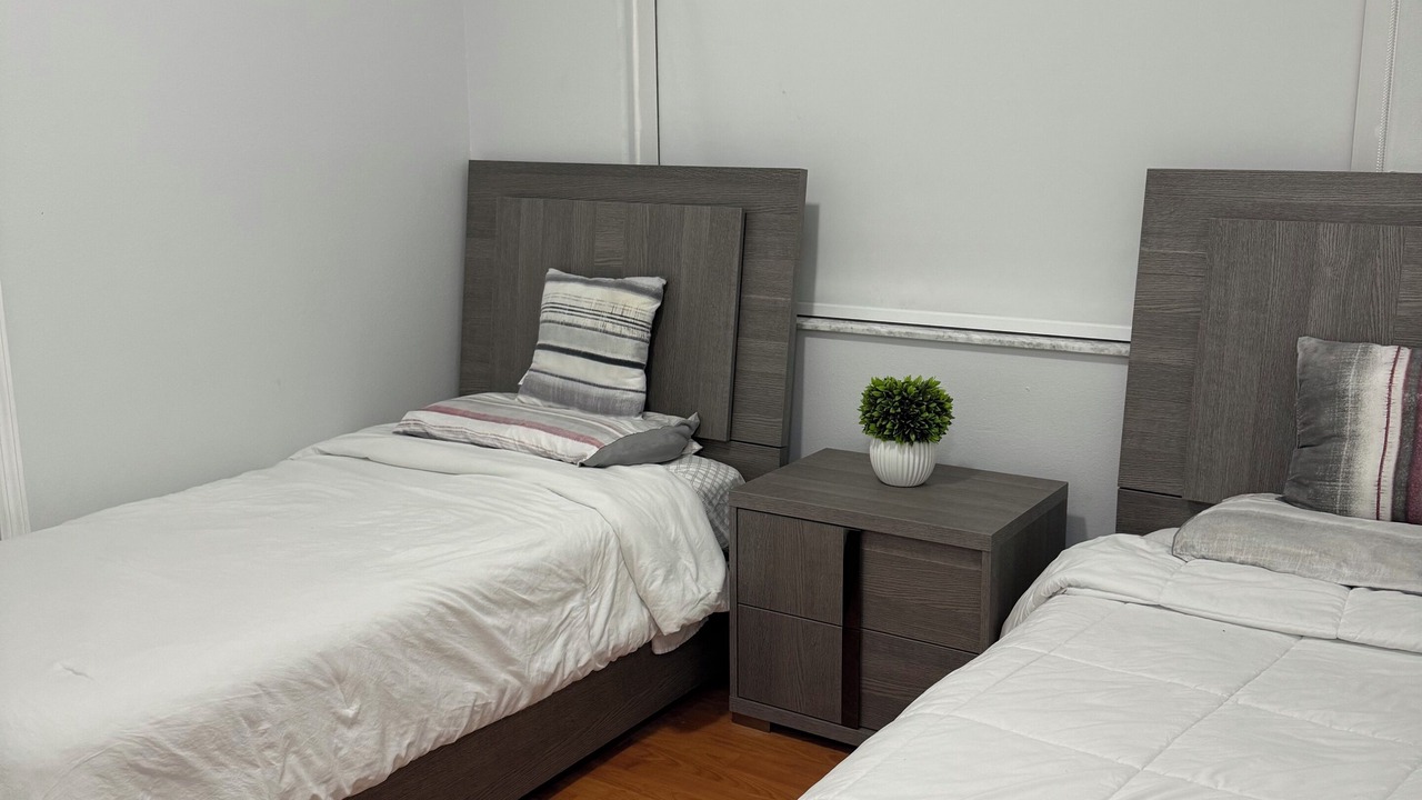 Photo of Bedroom in Miami Gardens