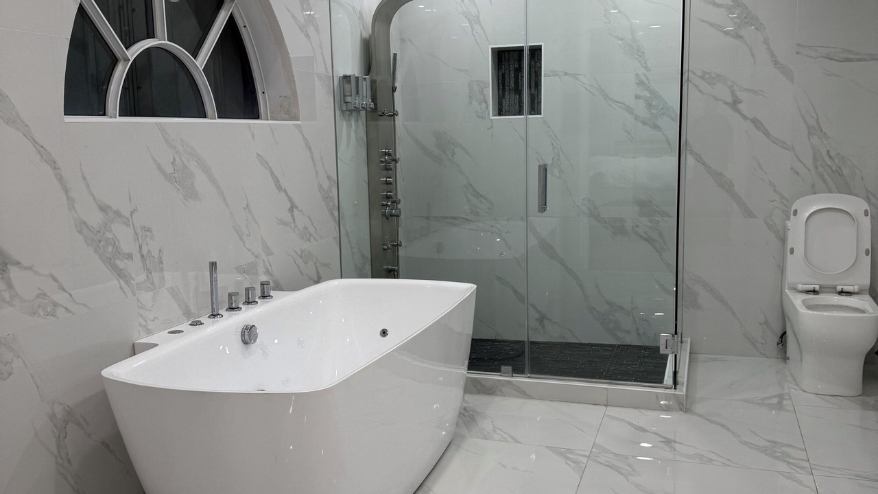 Photo of Bathroom in Miami Gardens