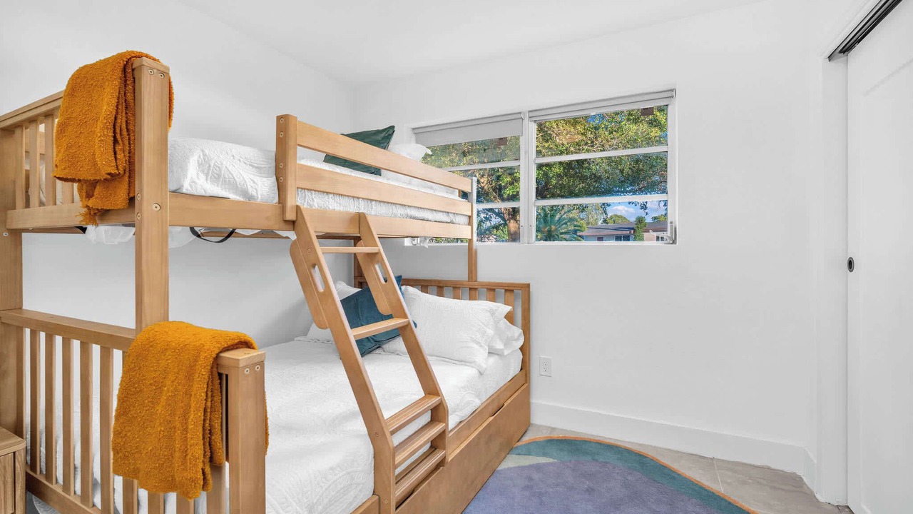 Photo of Bedroom in Driftwood