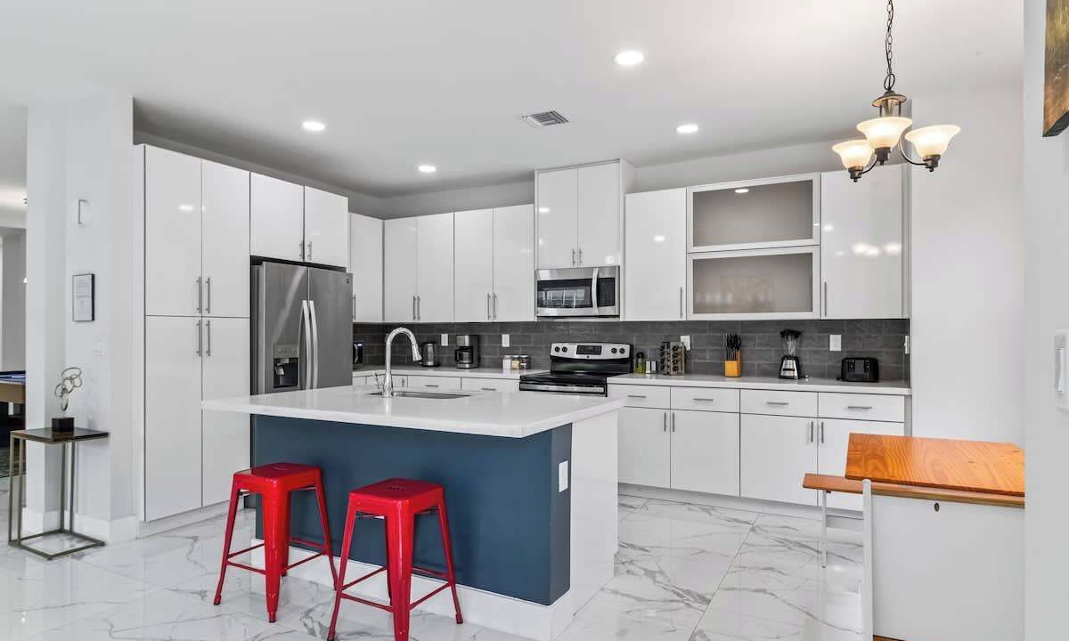 Photo of Kitchen in Golden Glades