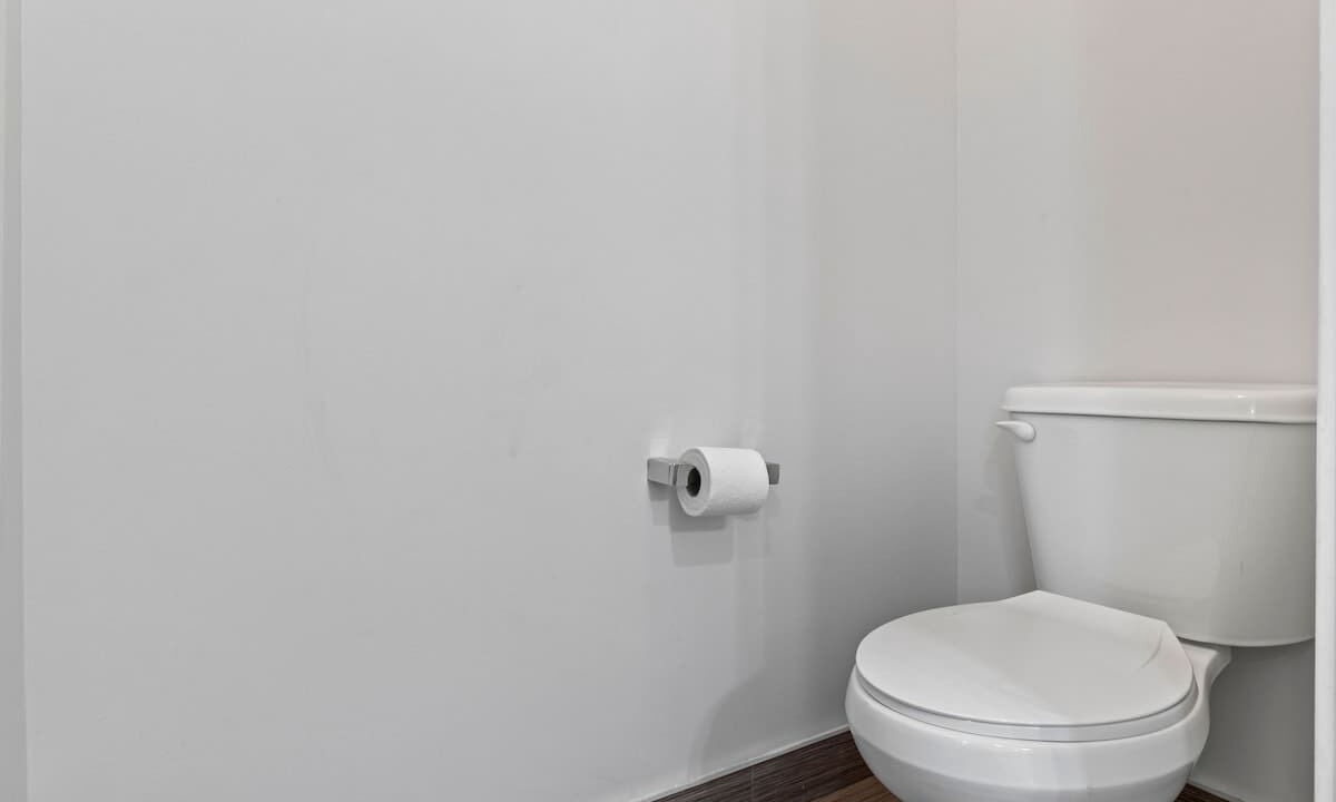 Photo of Bathroom in Golden Glades