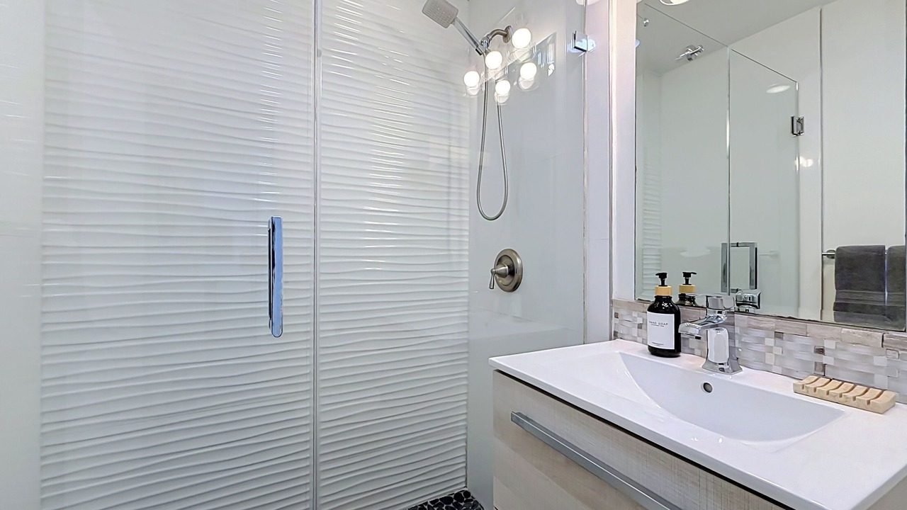 Photo of Bathroom in Croissant Park