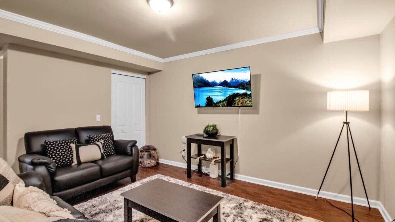 Photo of Livingroom in Amherst