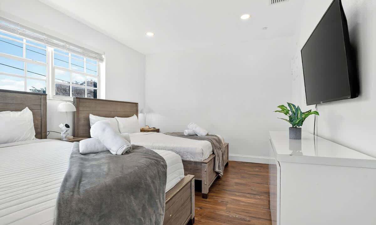 Photo of Bedroom in Ojus