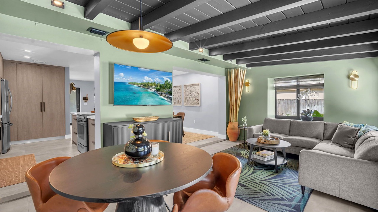 Photo of Livingroom in Wilton Manors
