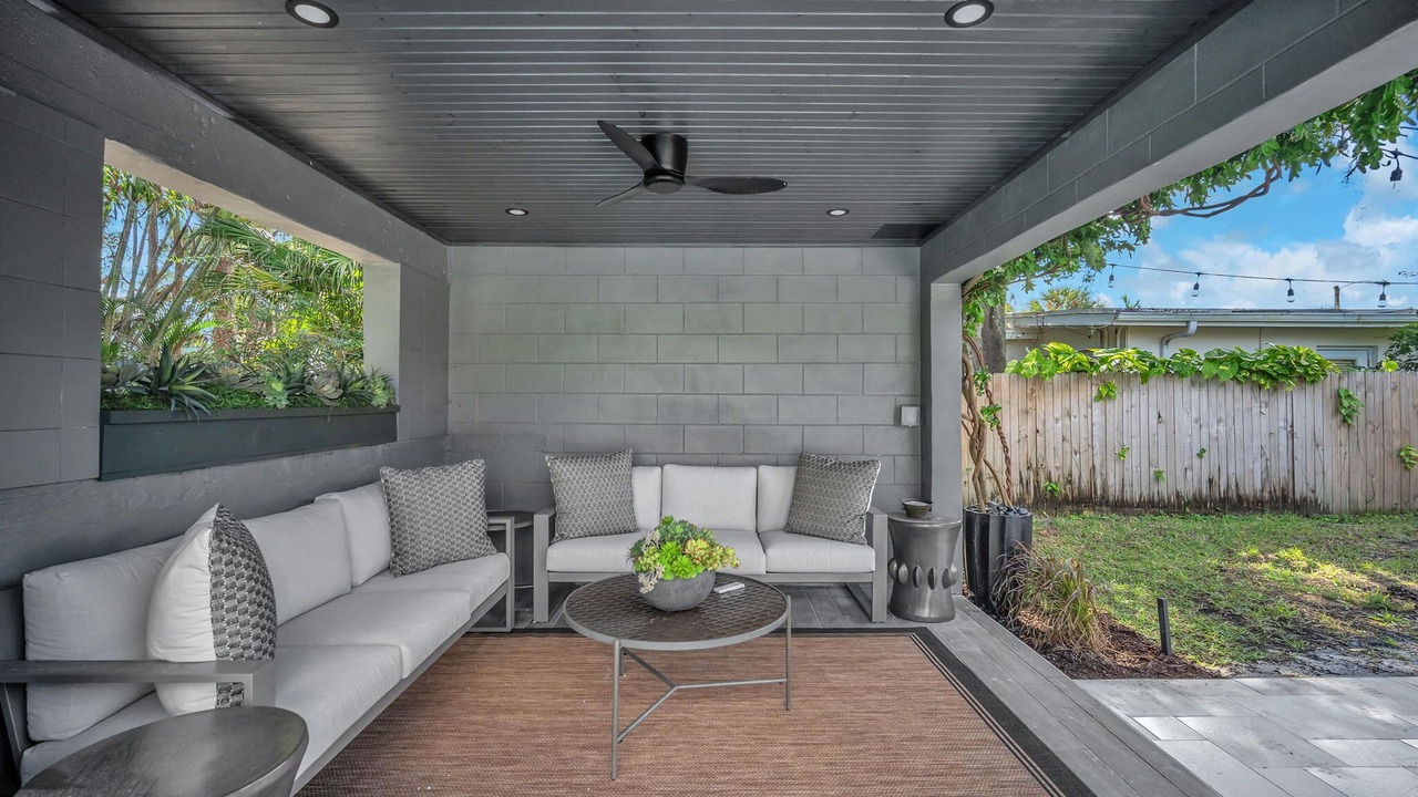 Photo of Patio Balcony in Wilton Manors