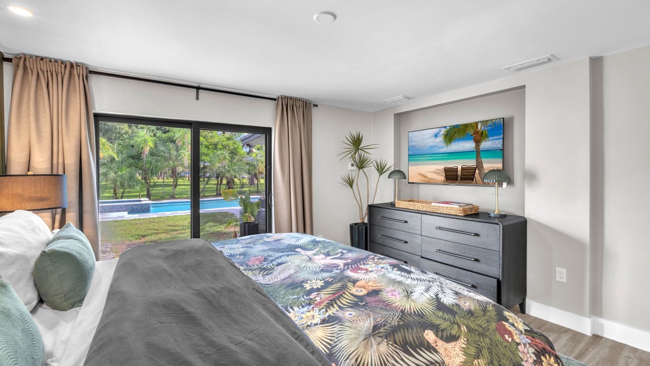 Photo of Bedroom in Wilton Manors
