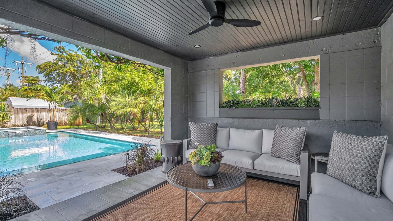 Photo of Outdoor in Wilton Manors