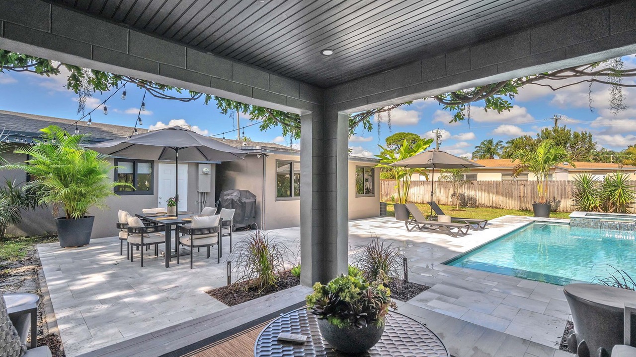 Photo of Outdoor in Wilton Manors