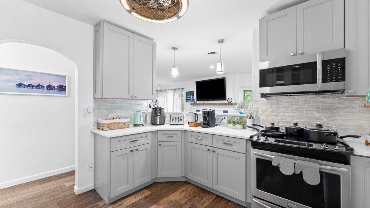 Photo of Kitchen in Lauderdale Beach