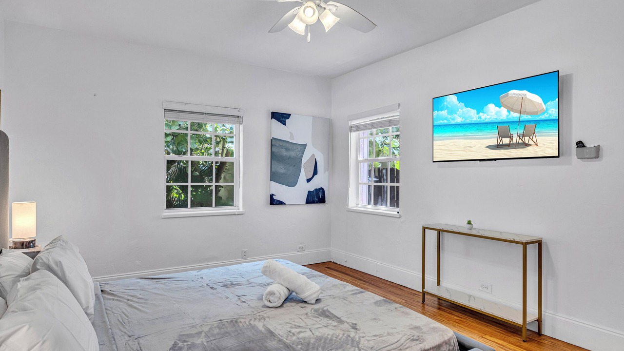 Photo of Bedroom in South Lake