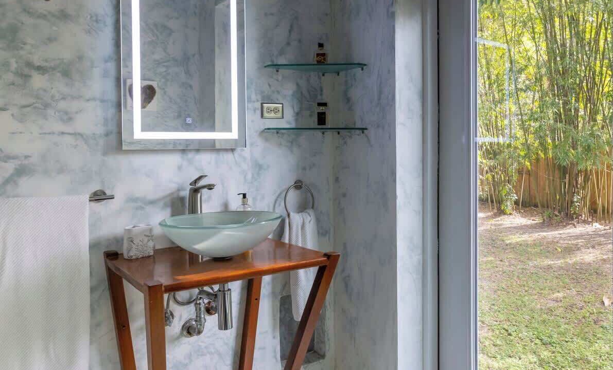Photo of Bathroom in Biscayne Park