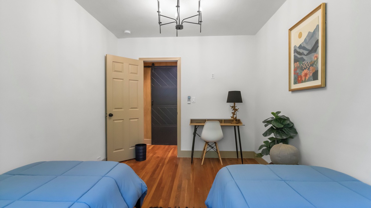 Photo of Bedroom in Miami Shores