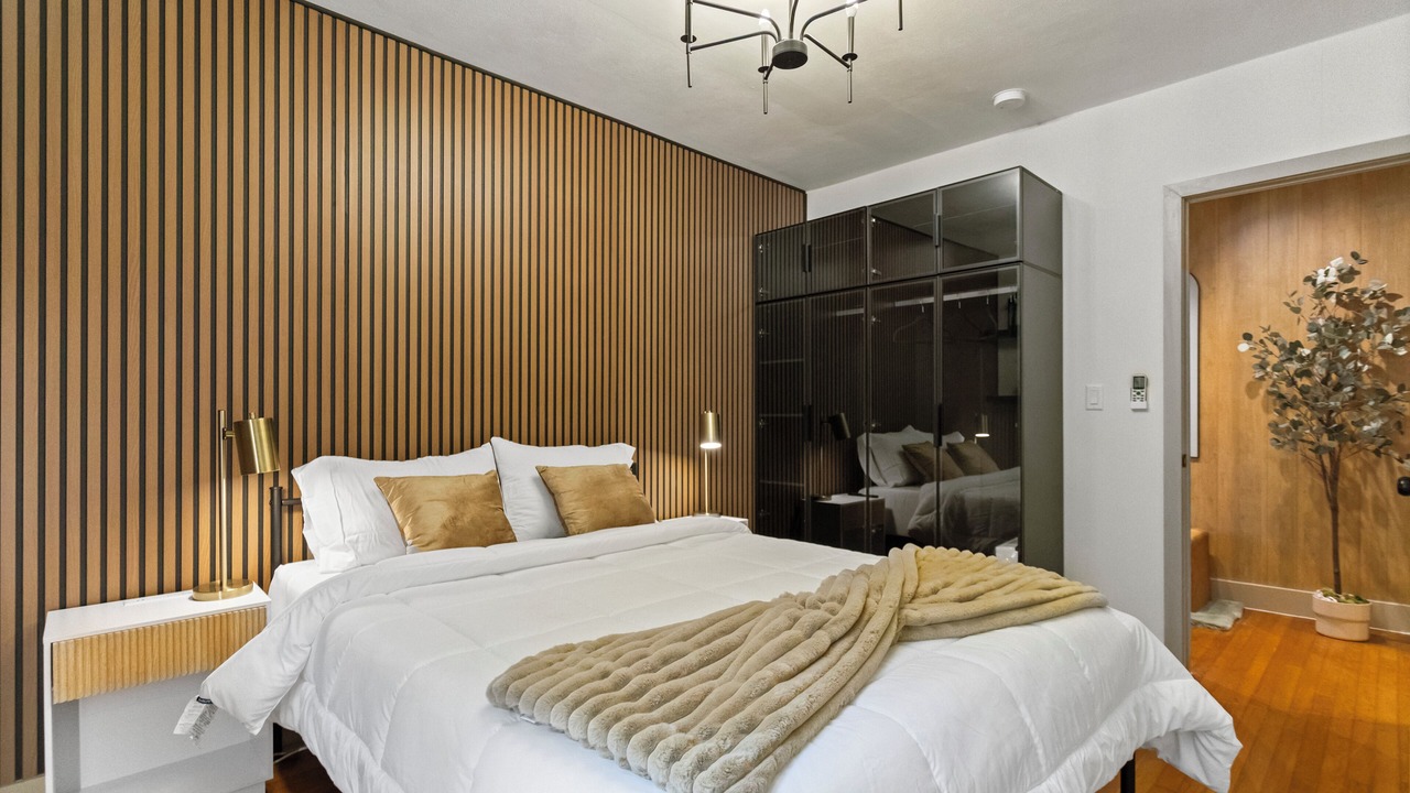 Photo of Bedroom in Miami Shores
