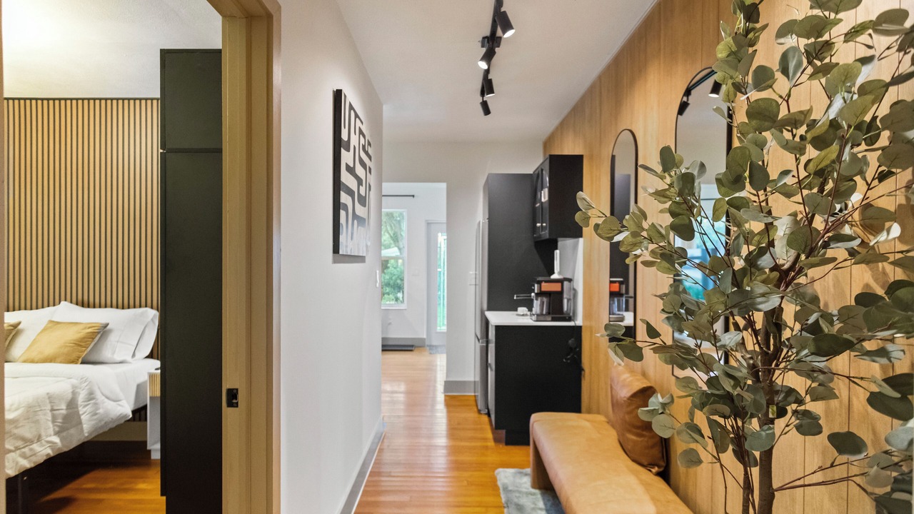 Photo of Bedroom in Miami Shores