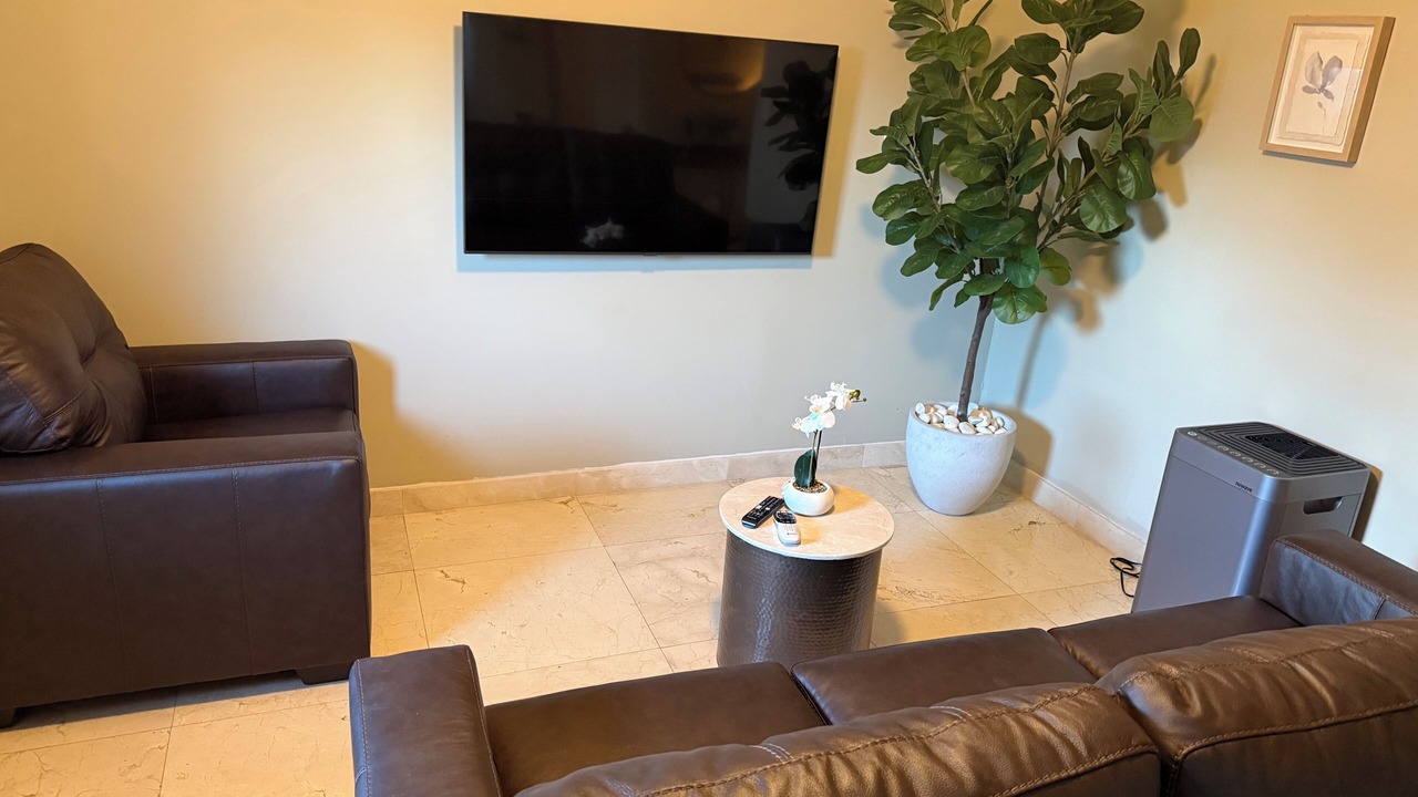 Photo of Livingroom in North Miami Beach