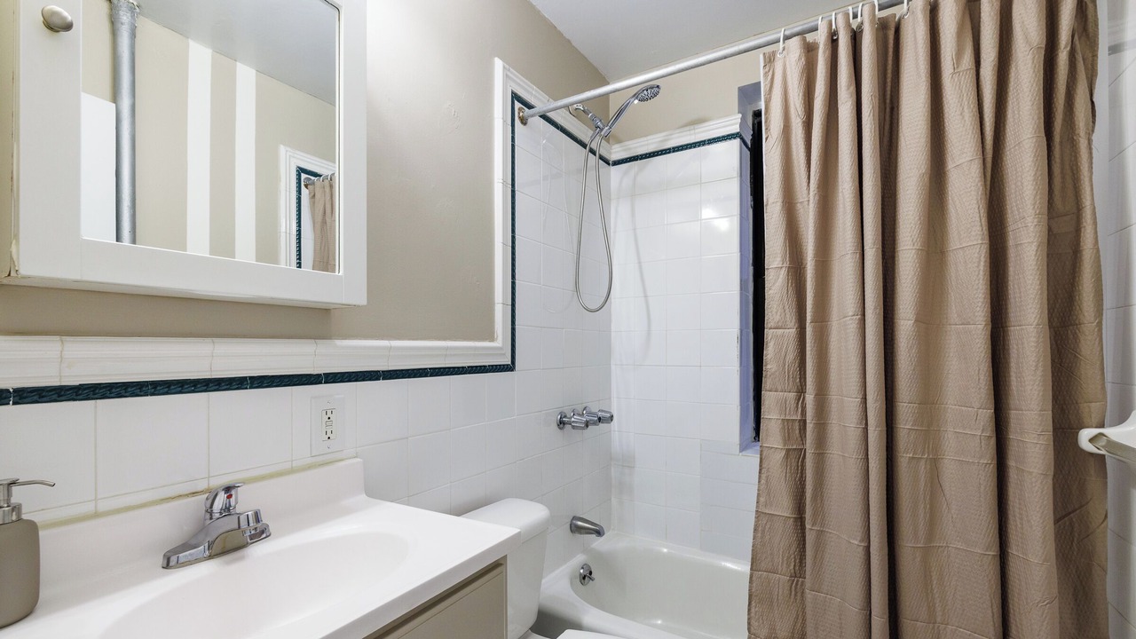 Photo of Bathroom in Bloomingdale