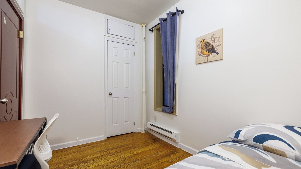 Photo of Bedroom in Manhattan Valley