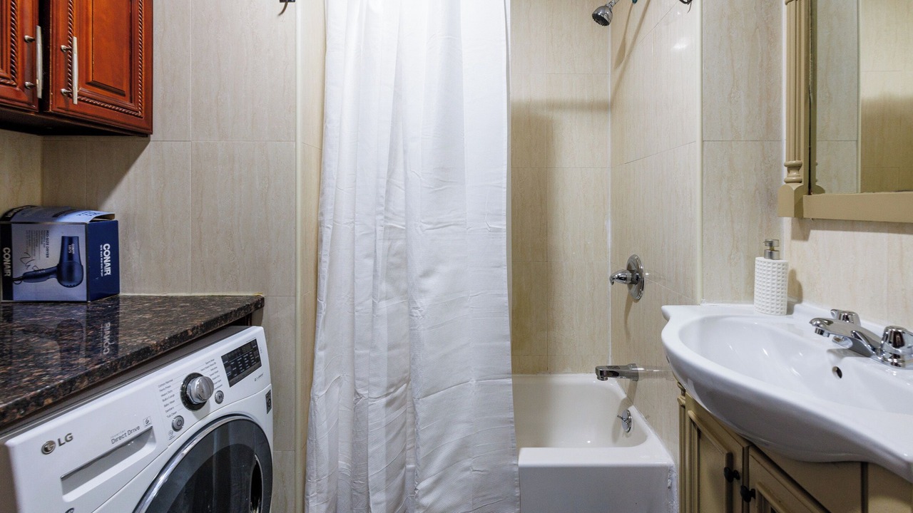 Photo of Bathroom in Manhattan Valley
