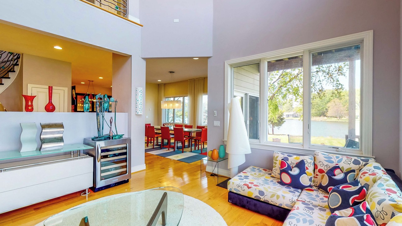 Photo of Livingroom in Unionville