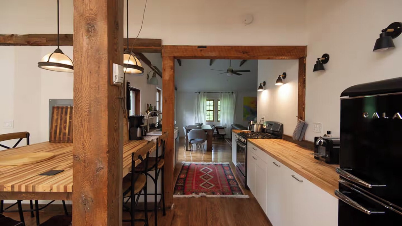 Photo of Kitchen in Lake Hill