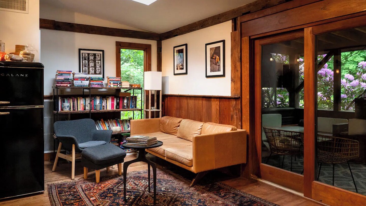 Photo of Livingroom in Lake Hill