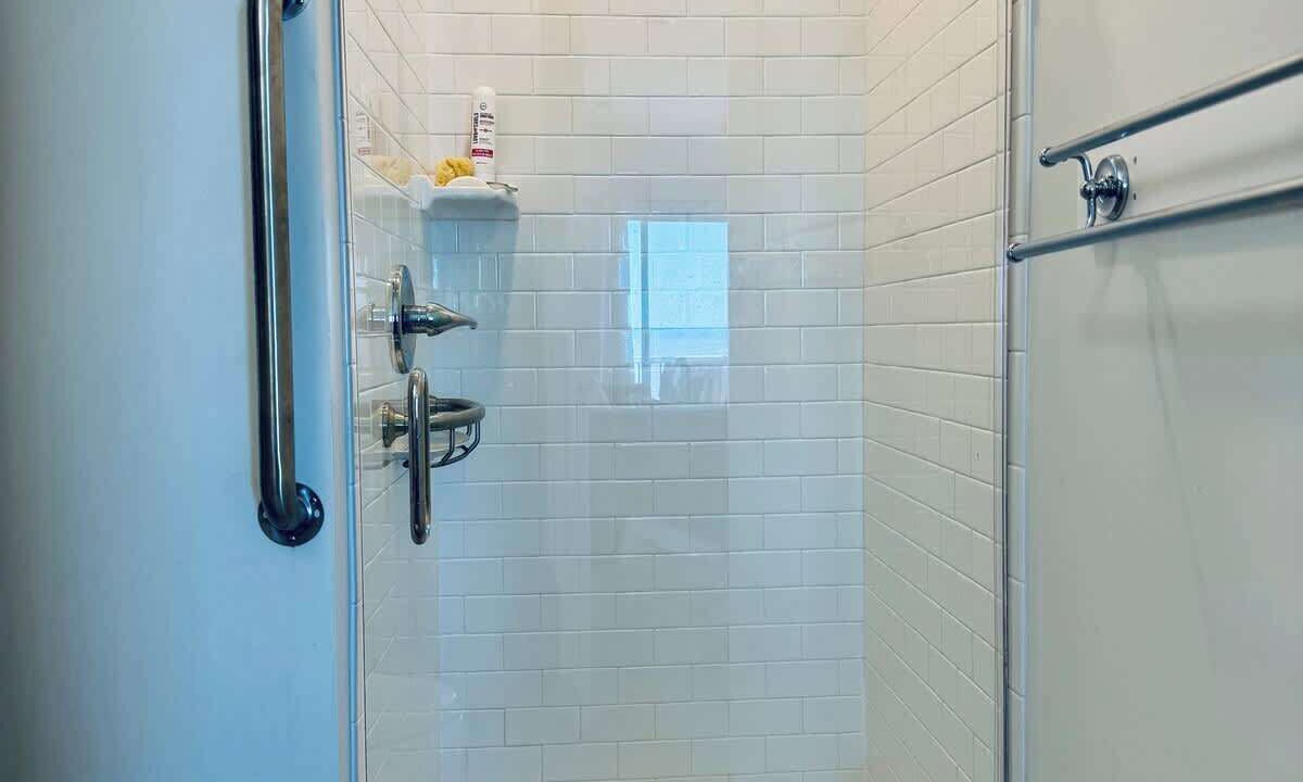 Photo of Bathroom in Point Lookout