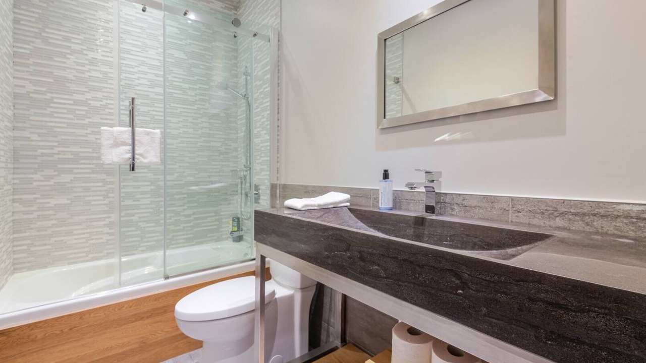 Photo of Bathroom in Eastern Shores