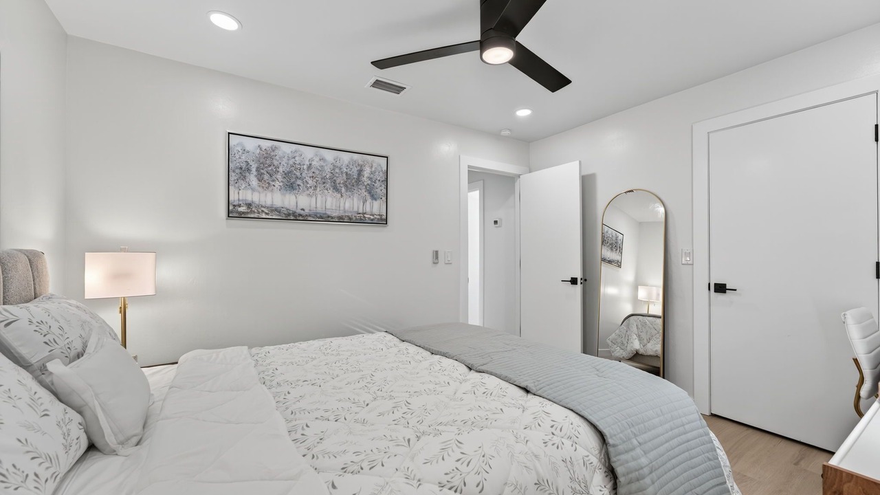 Photo of Bedroom in Tropic Isle