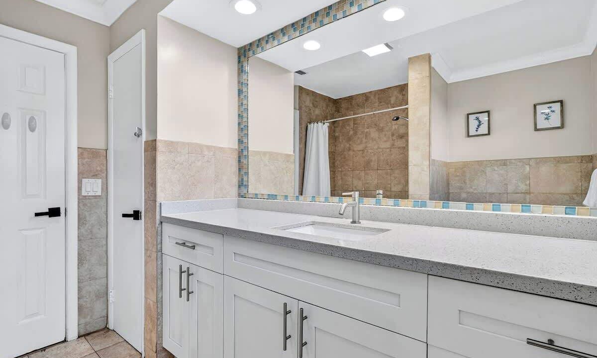 Photo of Bathroom in Ojus