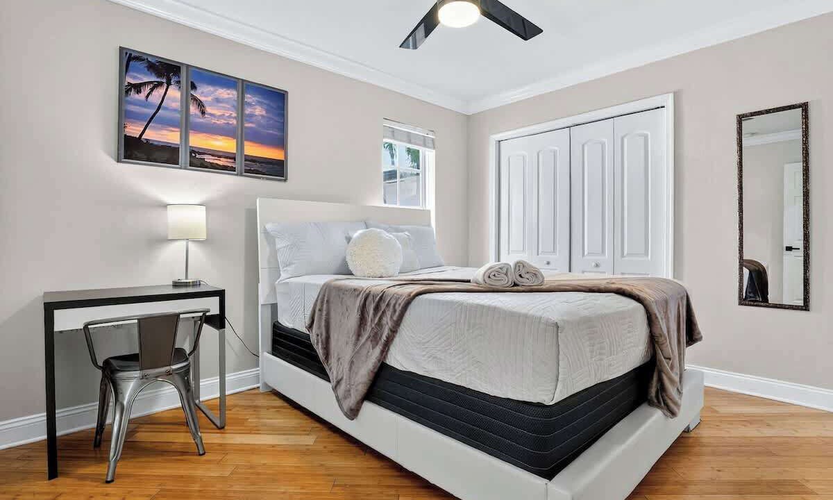Photo of Bedroom in Ojus