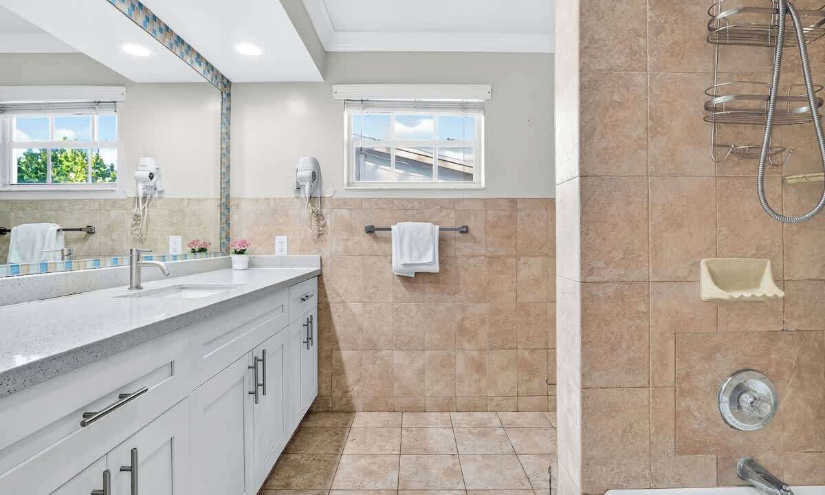Photo of Bathroom in Ojus