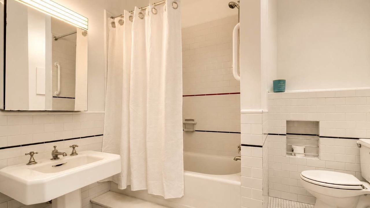 Photo of Bathroom in SoHo