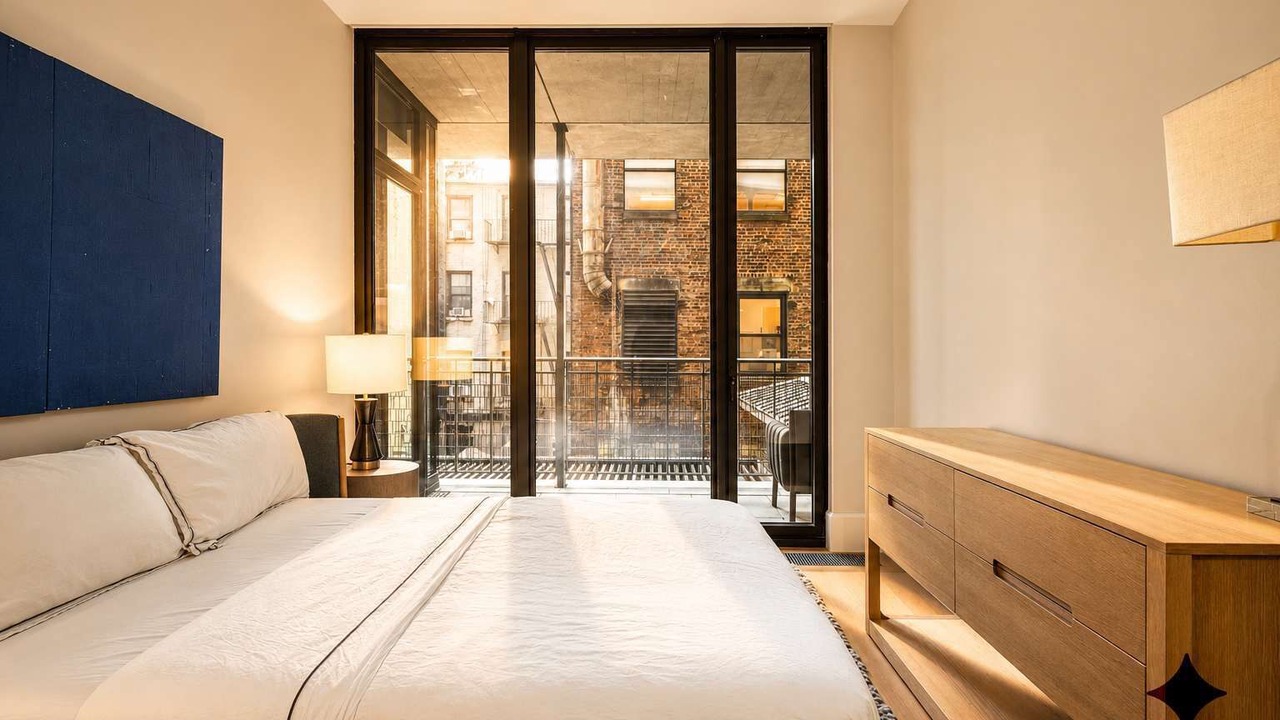 Photo of Bedroom in Hudson Square