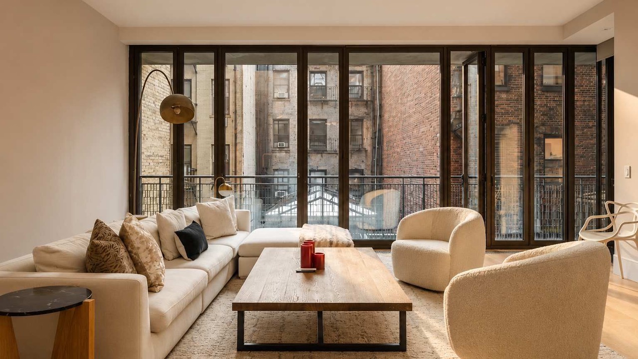 Photo of Livingroom in Hudson Square