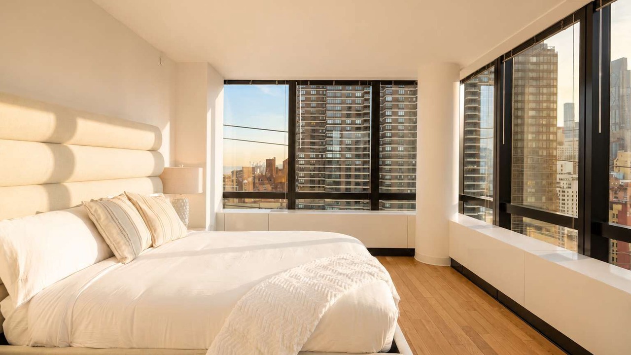 Photo of Bedroom in Central Park South