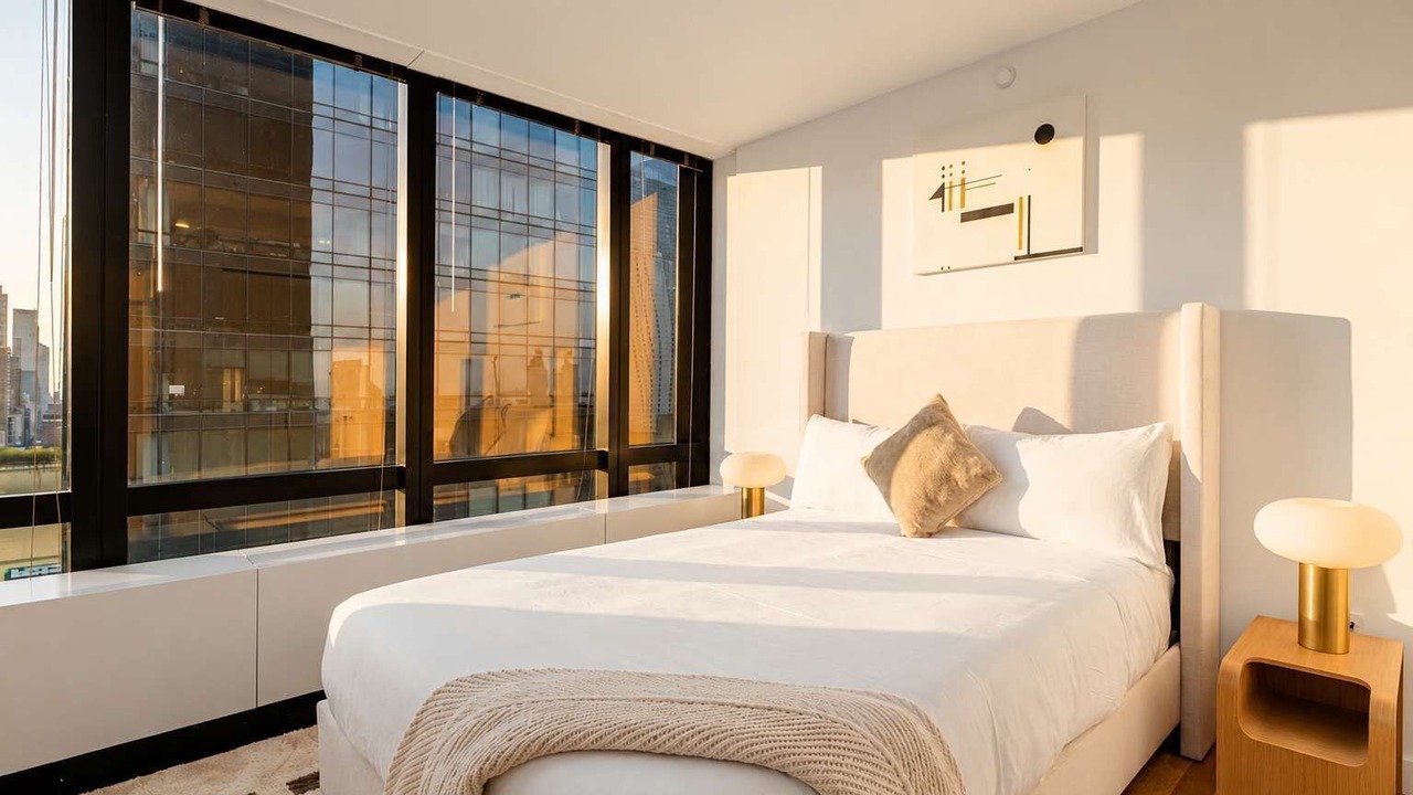 Photo of Bedroom in Central Park South