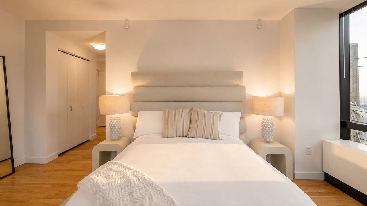 Photo of Bedroom in Central Park South