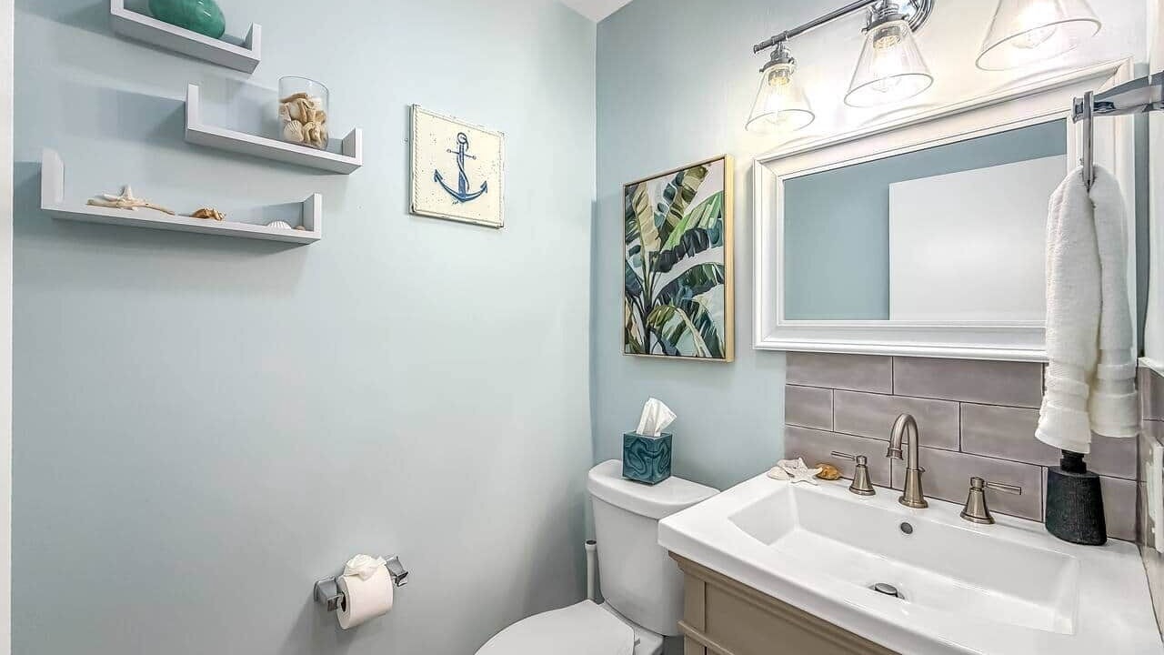 Photo of Bathroom in Lauderdale-by-the-Sea